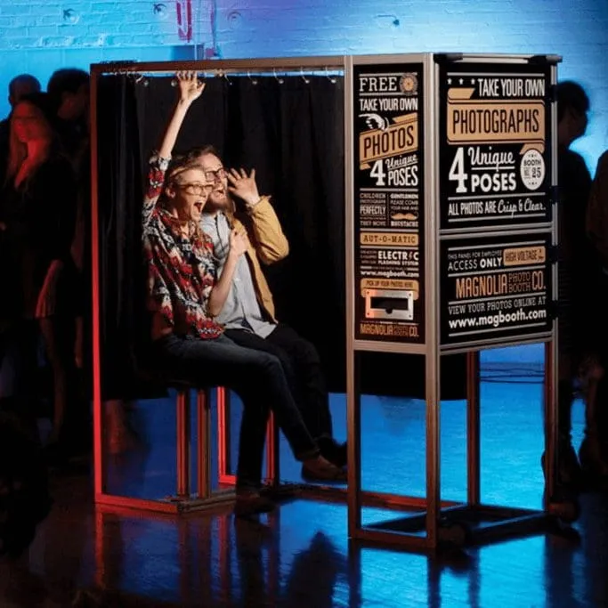 Retro-style photo booth with two-door classic design